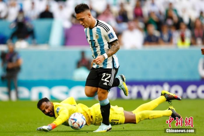 沙特门将奥韦斯一战封神 2-1逆转阿根廷终结3年不