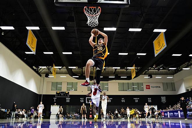 南湾湖人惨败斯托克顿国王 马尼恩单场6抢断创纪