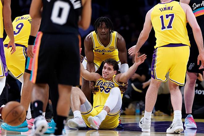 南湾湖人惨败斯托克顿国王 马尼恩单场6抢断创纪