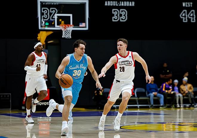 南湾湖人惨败斯托克顿国王 马尼恩单场6抢断创纪