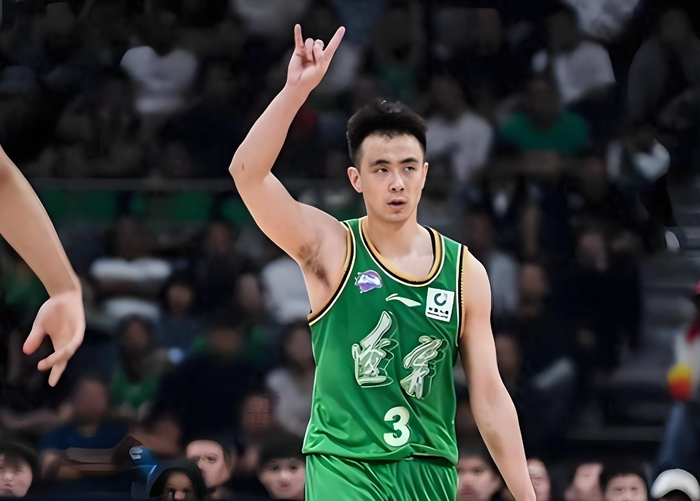 赵继伟低迷陷困境 辽宁惨败浙江队